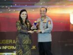 wakapolri-komjen-dedi-prasetyo-menerima-penghargaan-dari-kpi-1765795004620_169